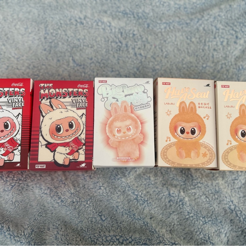 (5) Brand new, sealed authentic LABUBU dolls!